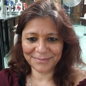 Meet your Posher, Roxy